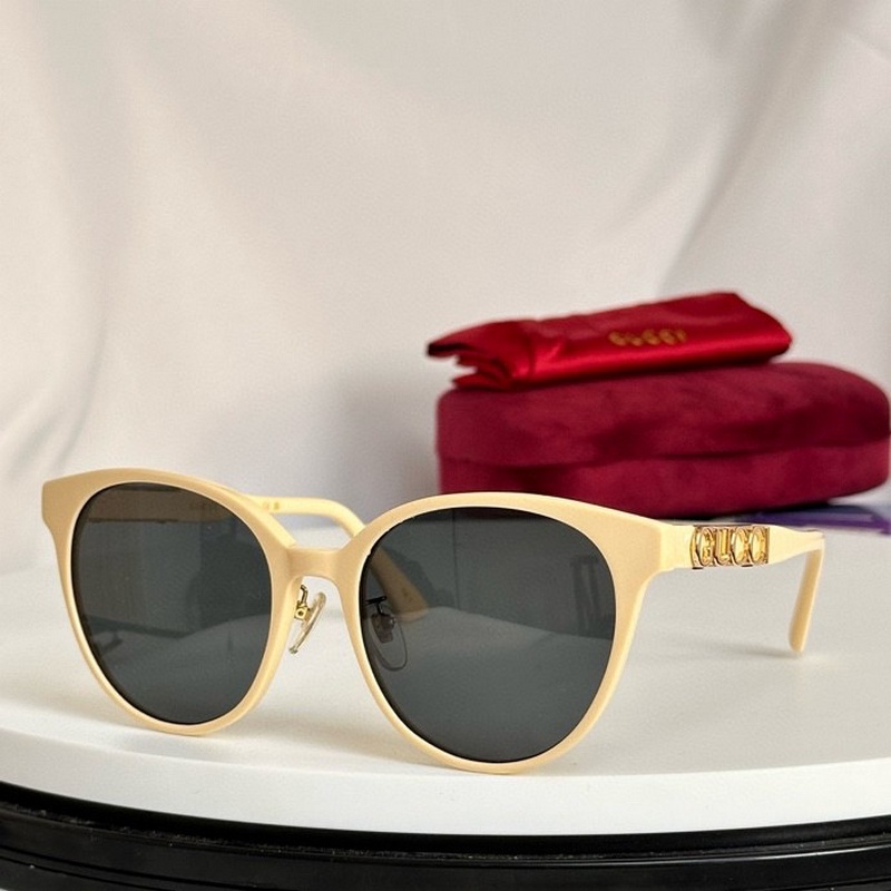 Gucci Sunglasses 235